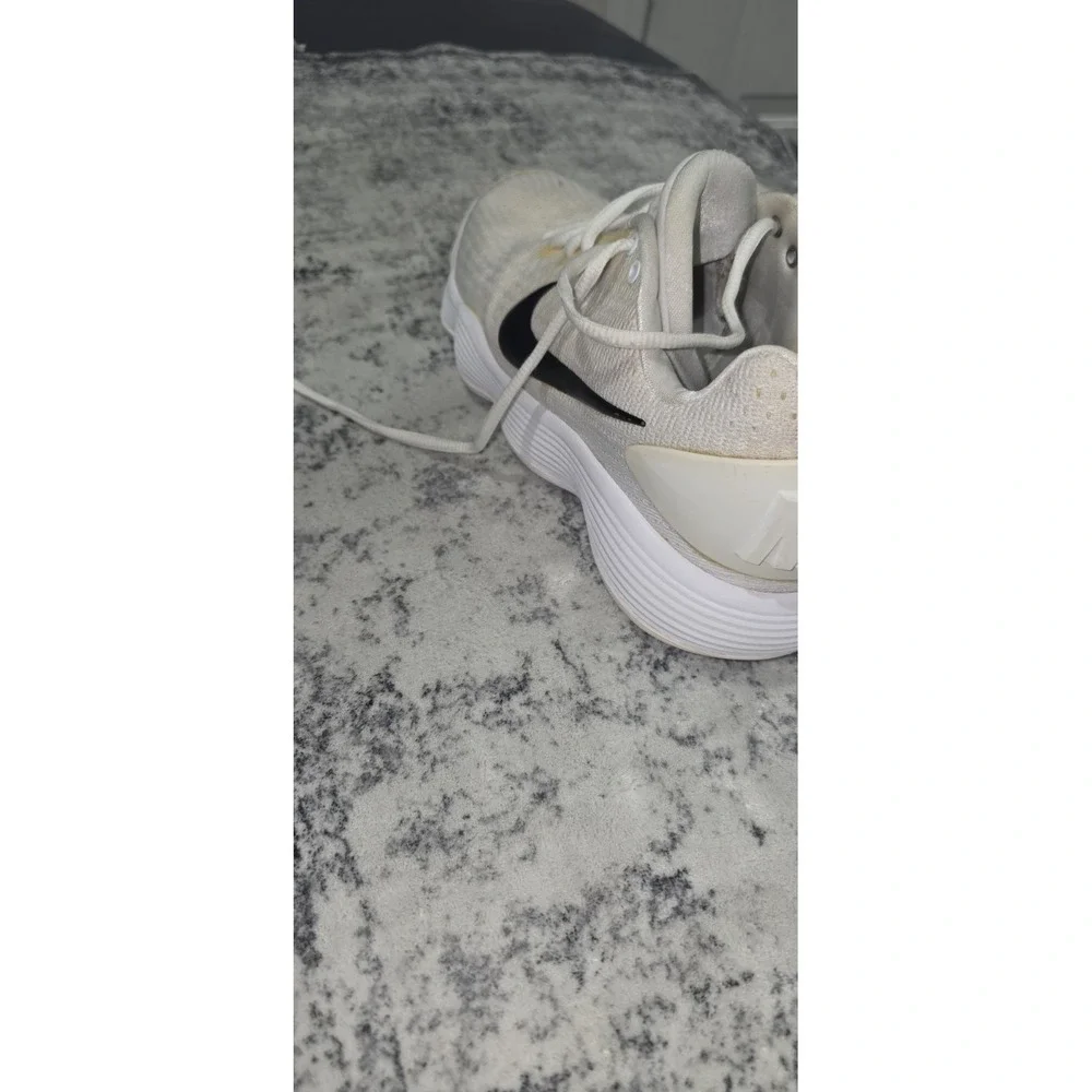 Nike Hyperdunk‎ 2017 TB Low White Beige Black Basketball Sneakers 897807-100
